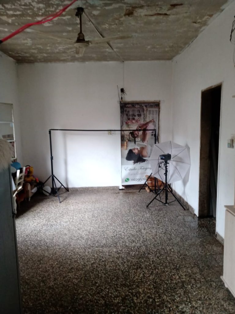 CASA CON DOS PLANTAS CON LOCAL DE CARNICERÍA EN BERAZATEGUI image 4