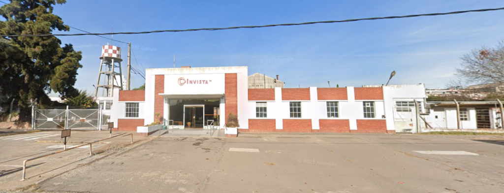 EXCELENTES GALPONES DE 5000m2 EN CENTRO DE BERAZATEGUI image 1