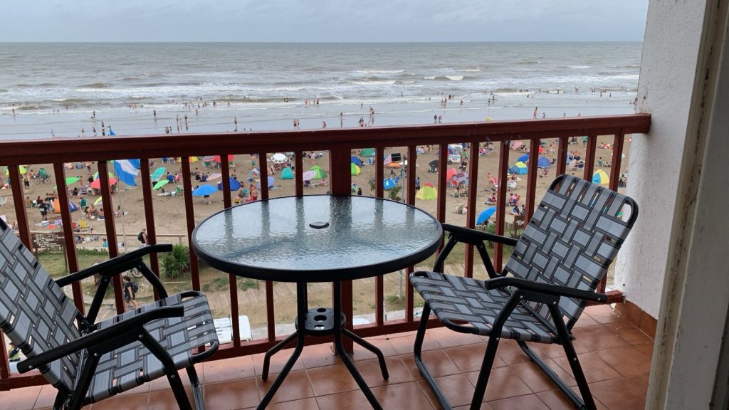 DEPARTAMENTO REMODELADO EN SANTA TERESITA CON VISTA AL MAR image 1