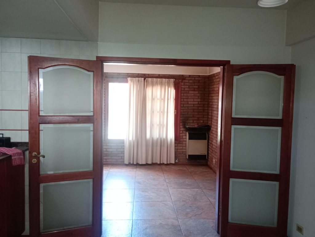 EXCELENTE DUPLEX EN BERAZATEGUI image 5