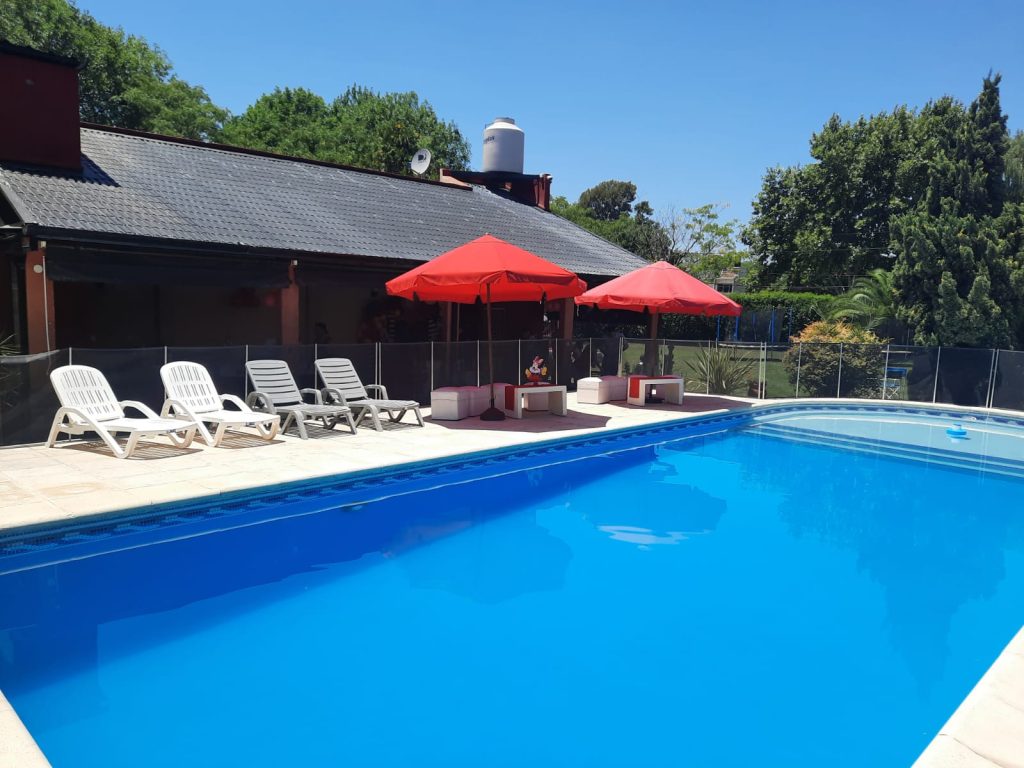 HERMOSA QUINTA CON PILETA EN RANELAGH image 1