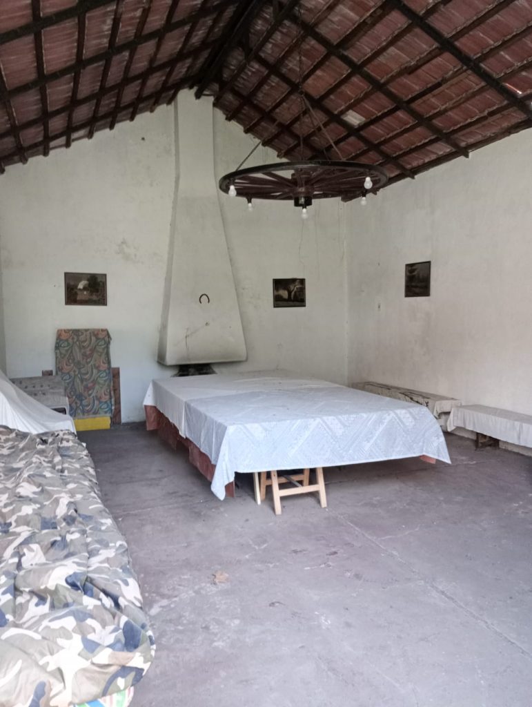 GRAN QUINTA CON PISCINA, QUINCHO Y PARRILLA EN SOURIGUES image 3