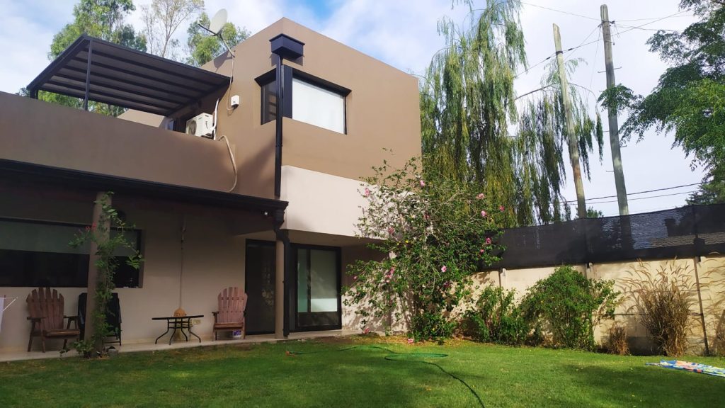 HERMOSA CASA EN ESQUINA DE RANELAGH image 4