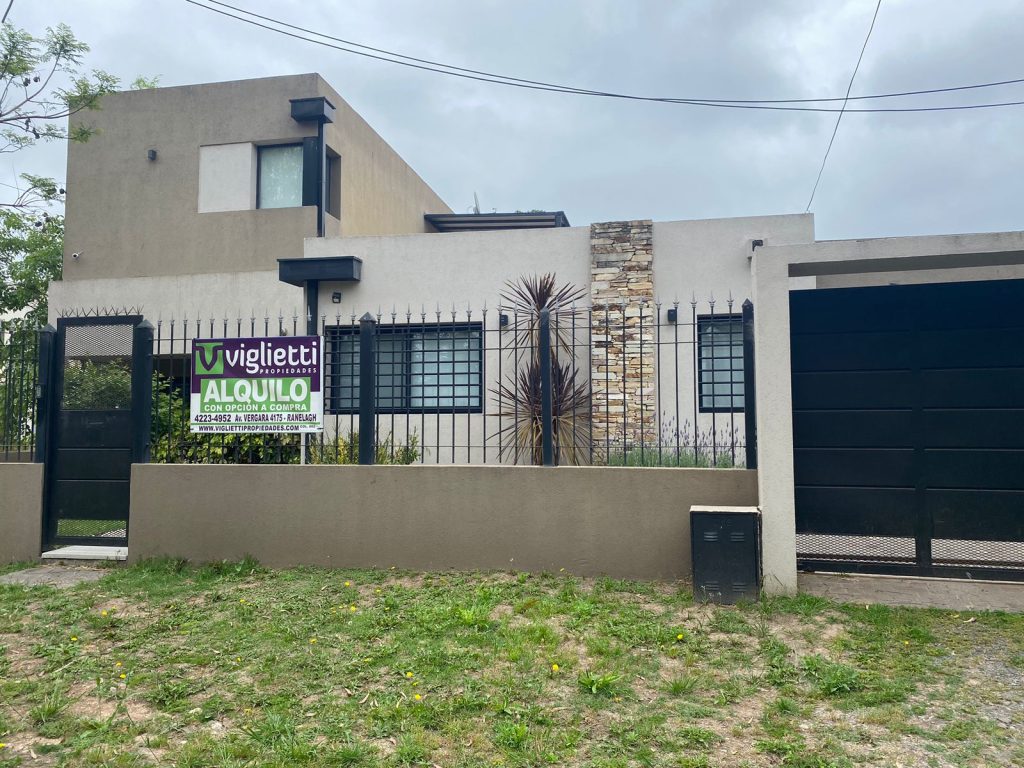 HERMOSA CASA EN ESQUINA DE RANELAGH image 2