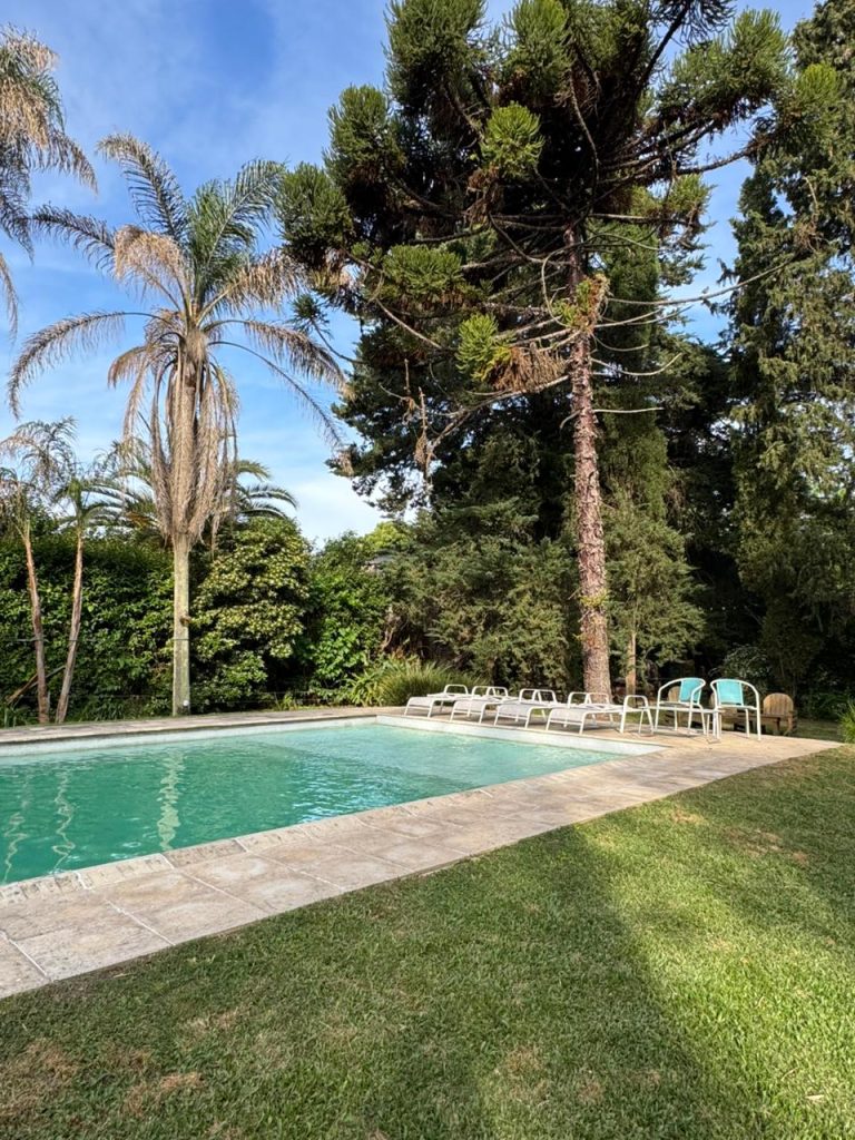 IMPORTANTE CHALET CON PISCINA CLIMATIZADA EN RANELAGH image 5