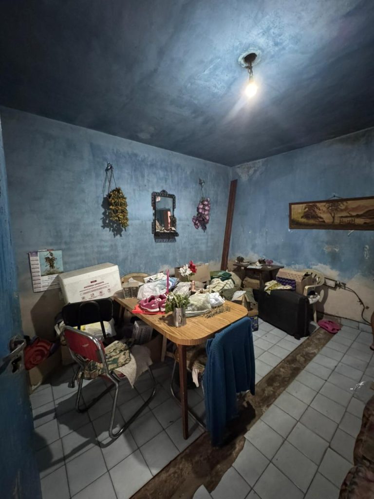 CASA A RECICLAR SOBRE VERGARA EN BERAZATEGUI image 3